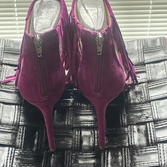 Never worn Steve Madden Heels - Picture 3 of 4